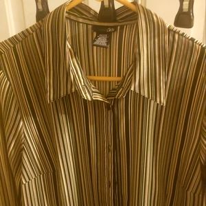 LADIES PETITE XLARGE BUTTON DOWN